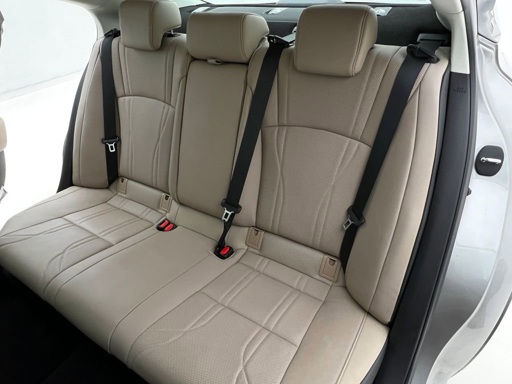 Used 2021 Lexus ES 300h w/ Accessory Package 2 image 15