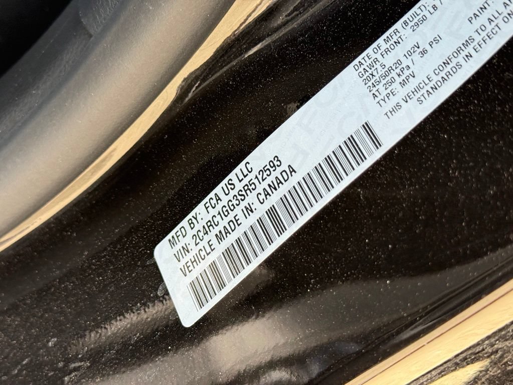 Used 2025 Chrysler Pacifica Limited FWD image 10