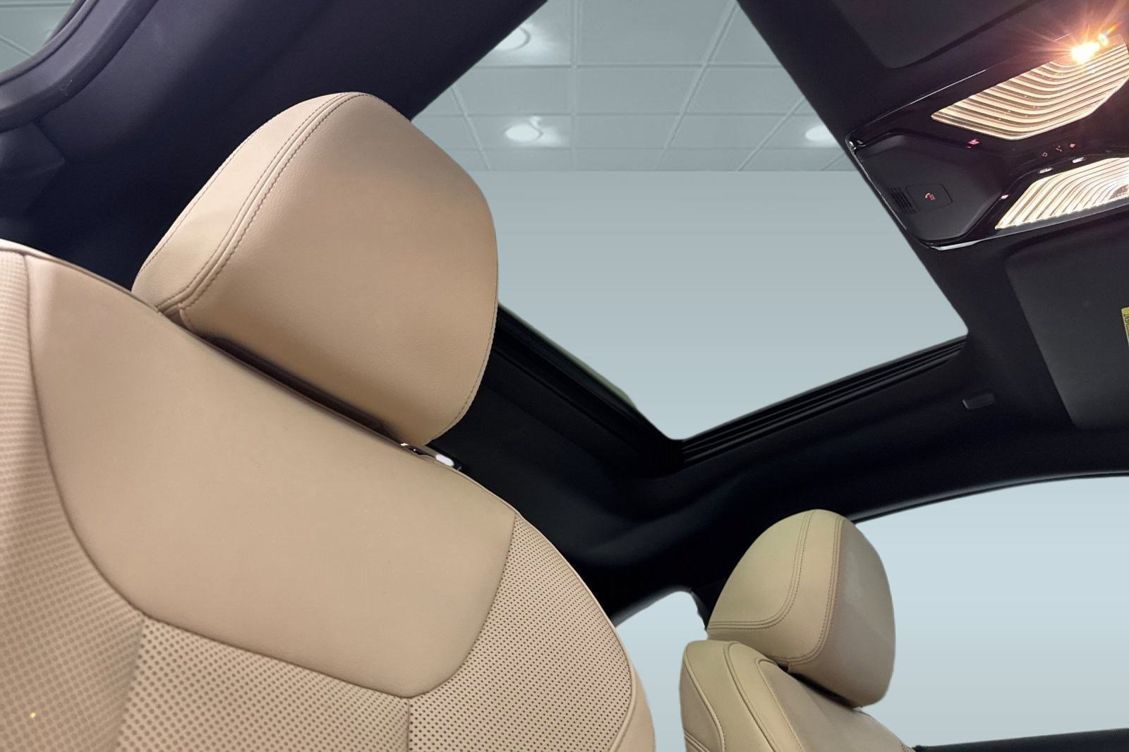 Certified 2023 BMW 230i 230i w/ Convenience Package image 15