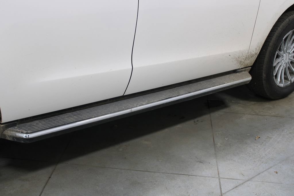 Used 2018 Ford Expedition XLT w/ Equipment Group 202A image 13