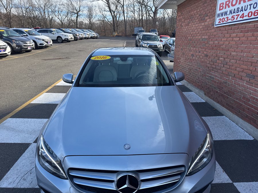 Used 2016 Mercedes-Benz C 300 4dr Sdn C 300 4MATIC image 7