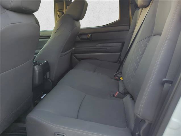 Certified 2025 Toyota Tacoma SR5 AWD/4WD image 11
