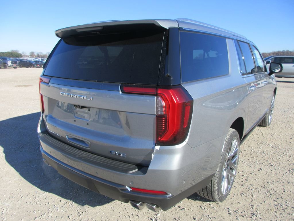 New 2026 GMC Yukon XL Denali Ultimate image 4