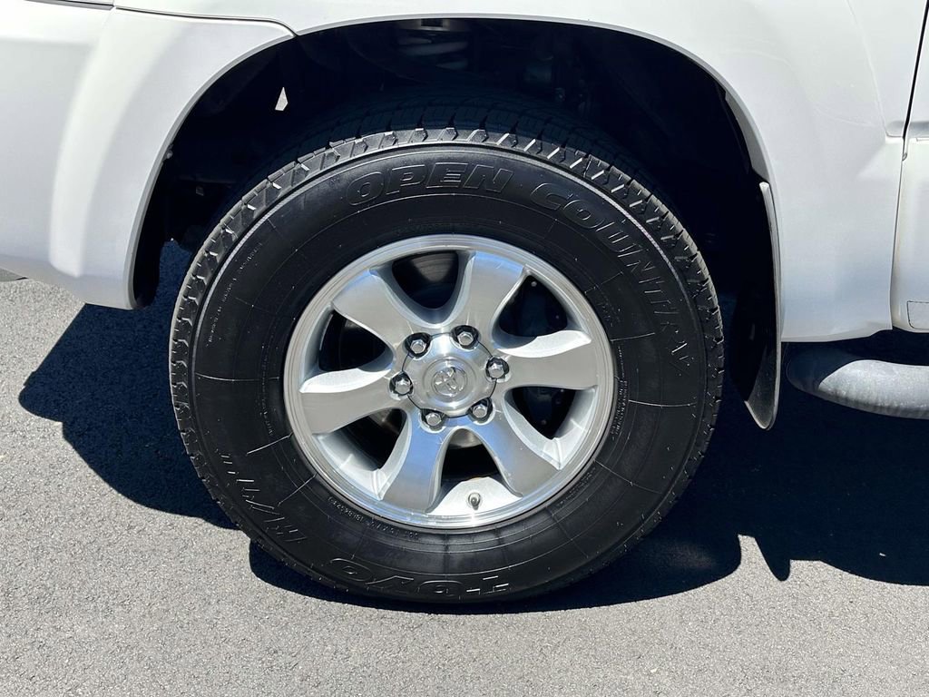 Used 2008 Toyota 4Runner SR5 RWD image 27