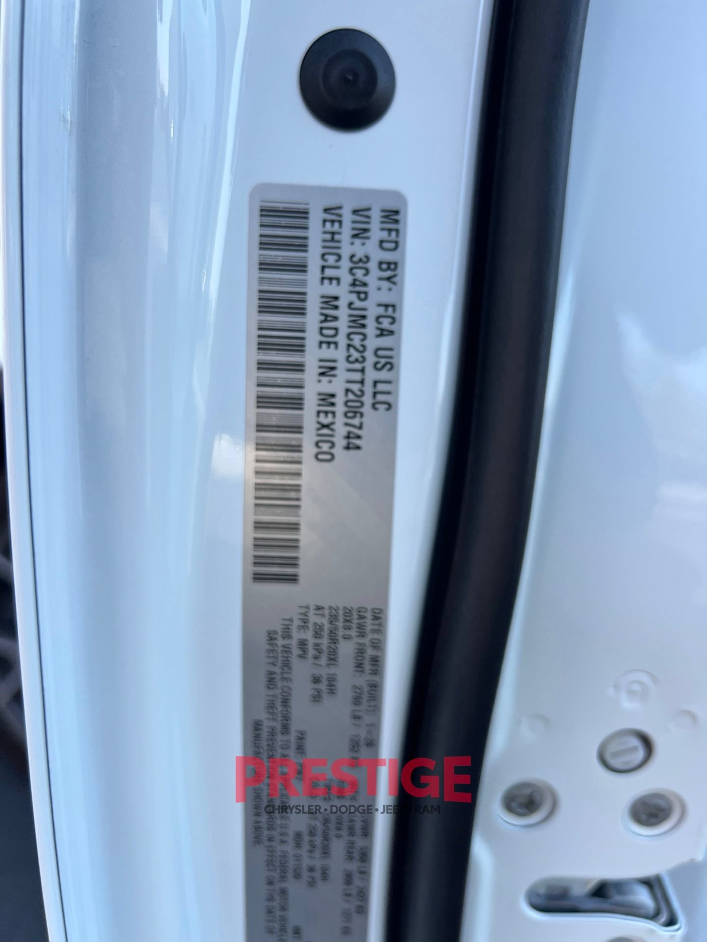 Used 2026 Jeep Cherokee Overland AWD/4WD image 32