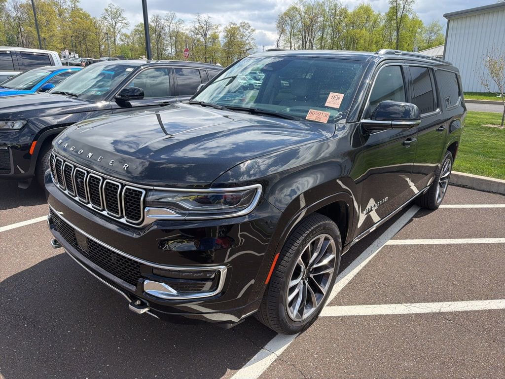 Used 2024 Jeep Wagoneer L Series III w/ Premium Group I image 4