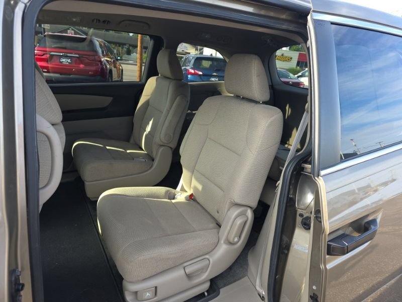 Used 2011 Honda Odyssey LX image 8
