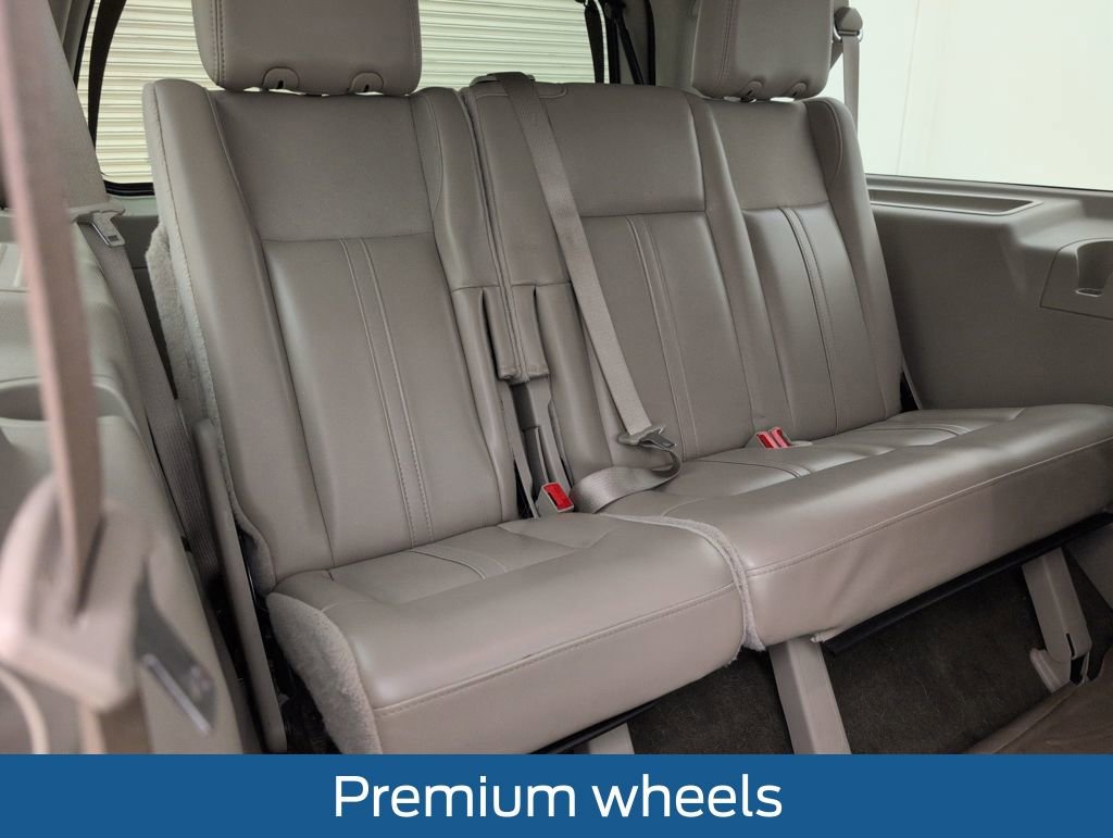 Used 2015 Lincoln Navigator L 2WD image 12