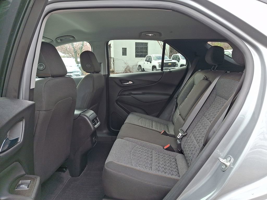 Used 2024 Chevrolet Equinox LT image 11