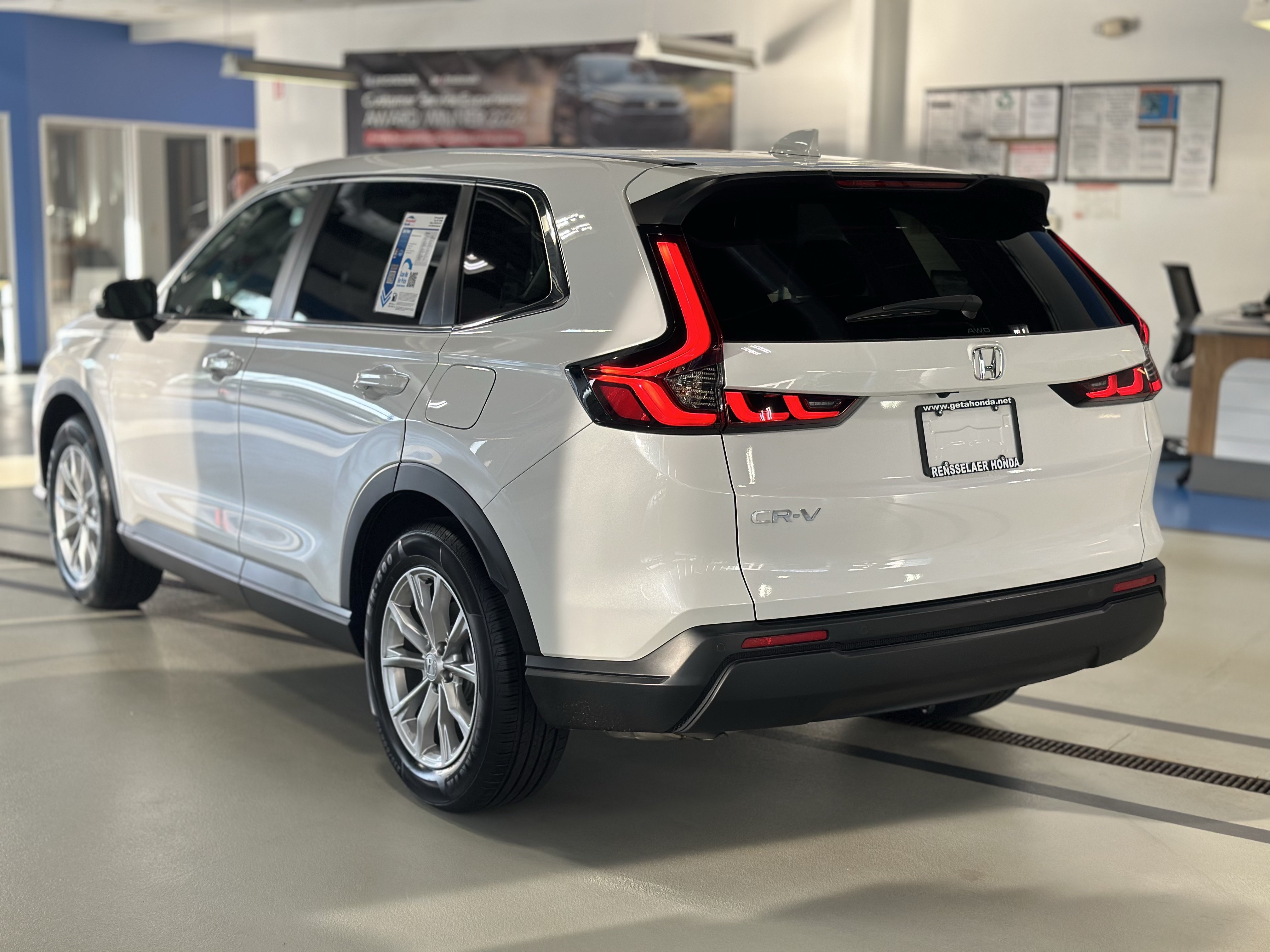 Used 2023 Honda CR-V EX-L image 7