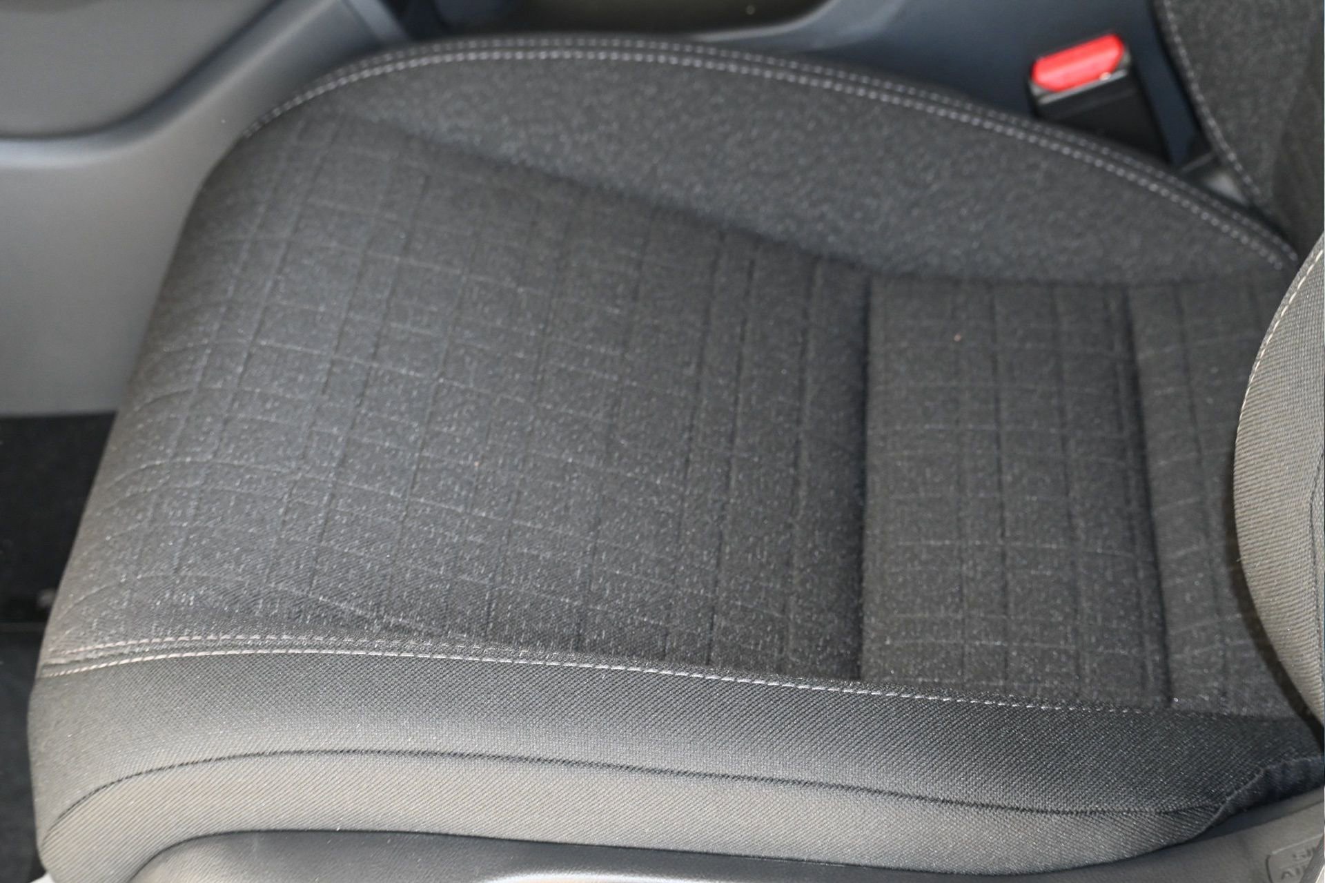 New 2026 Honda HR-V LX image 15