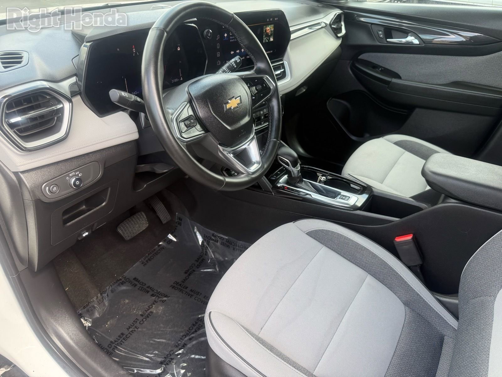 Used 2024 Chevrolet TrailBlazer LT w/ Convenience Package image 12