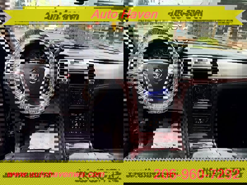 Used 2007 Cadillac Escalade AWD w/ Information Package image 9