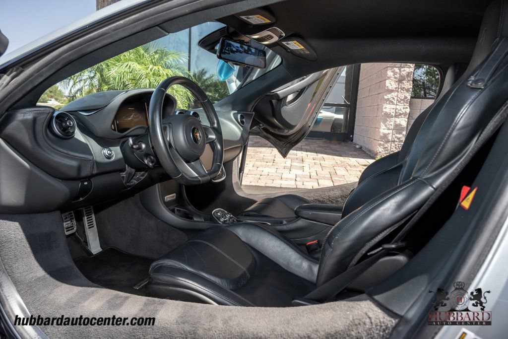 Used 2017 McLaren 570S Coupe RWD image 16