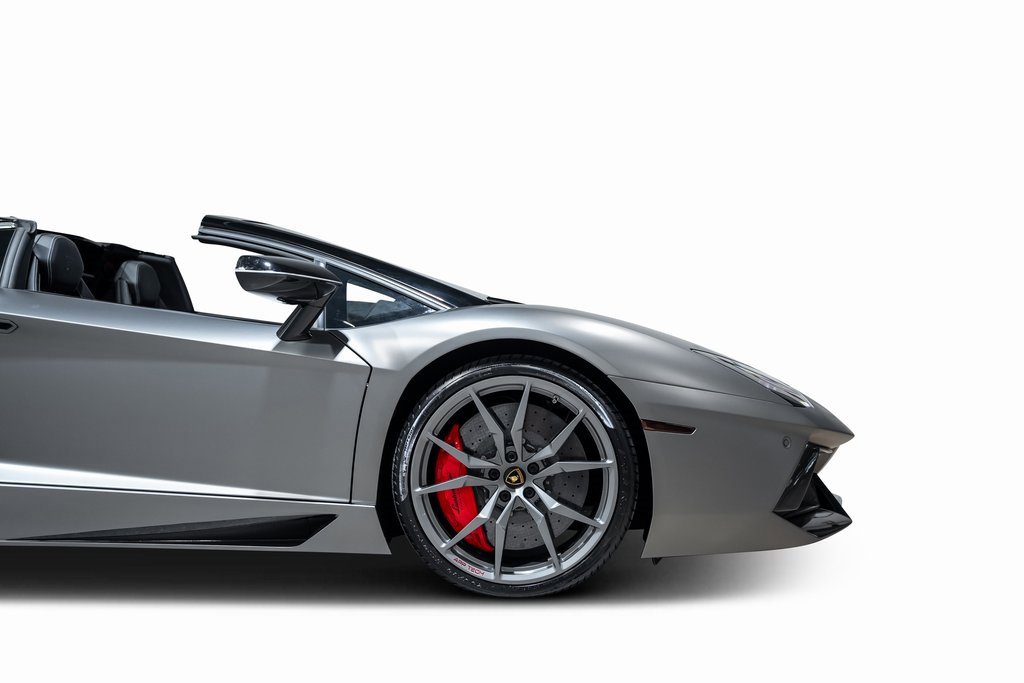 Used 2017 Lamborghini Aventador LP 700-4 image 22