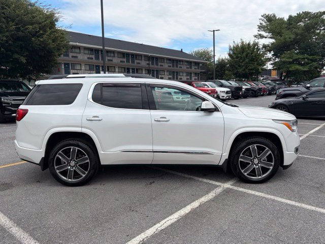 Used 2019 GMC Acadia Denali w/ Technology Package AWD/4WD image 9