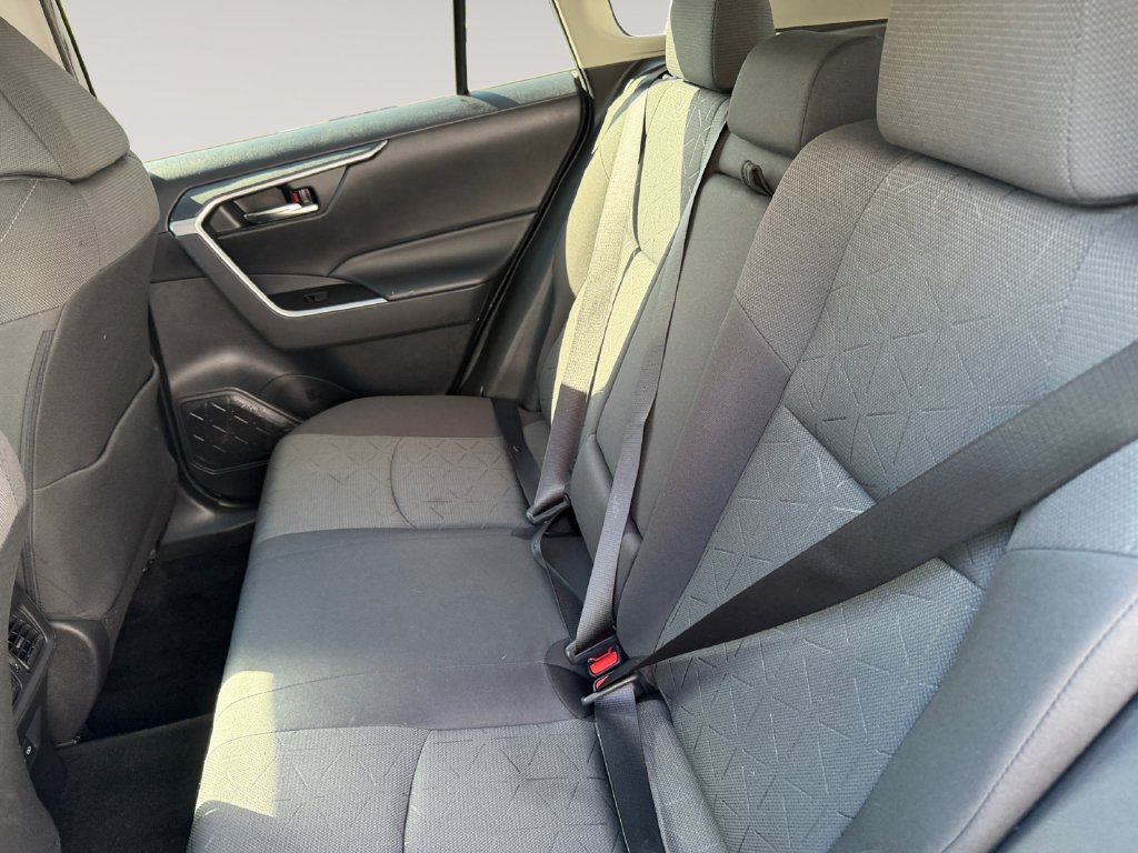 Used 2022 Toyota RAV4 XLE w/ Convenience Package AWD/4WD image 13