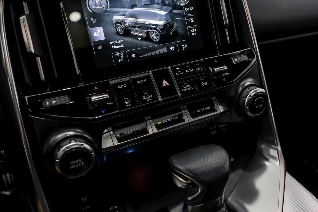 Used 2023 Lexus LX 600 F Sport image 26