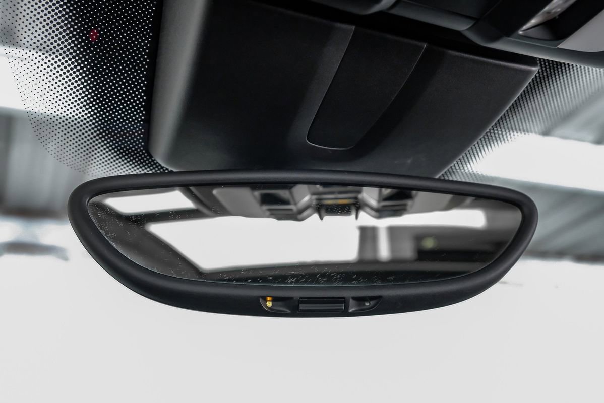 Used 2018 Porsche Cayenne Turbo image 23