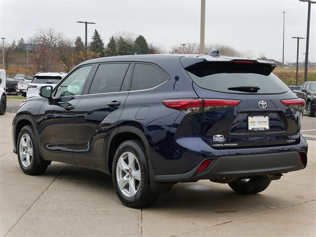 Used 2020 Toyota Highlander LE image 5