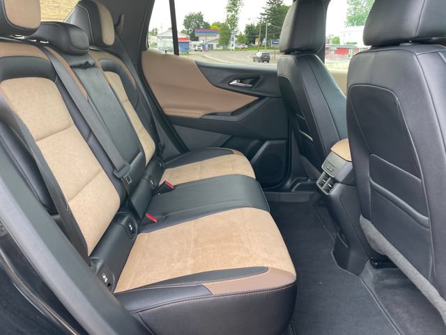 Used 2025 Chevrolet Equinox ACTIV w/ Safety and Technology Package FWD image 64