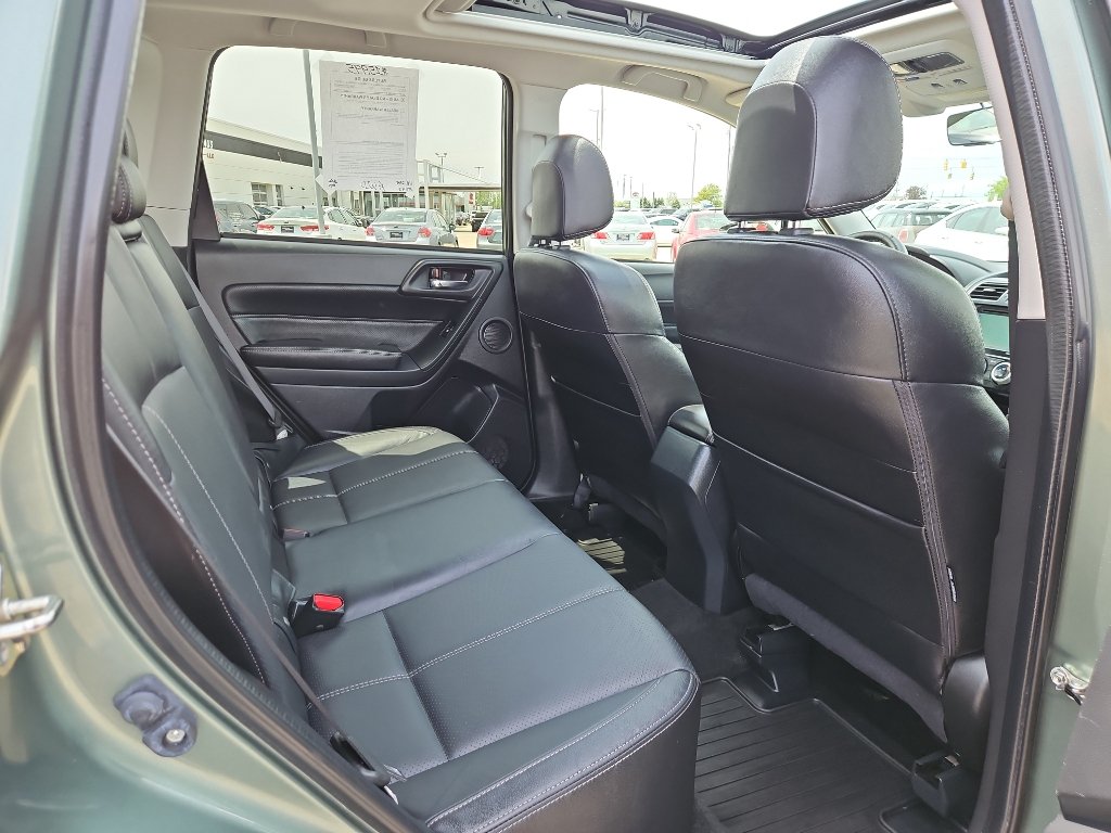 Used 2017 Subaru Forester 2.5i Touring AWD/4WD image 19