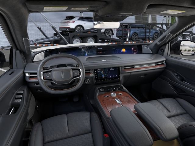 New 2026 Lincoln Navigator L Black Label AWD/4WD image 9