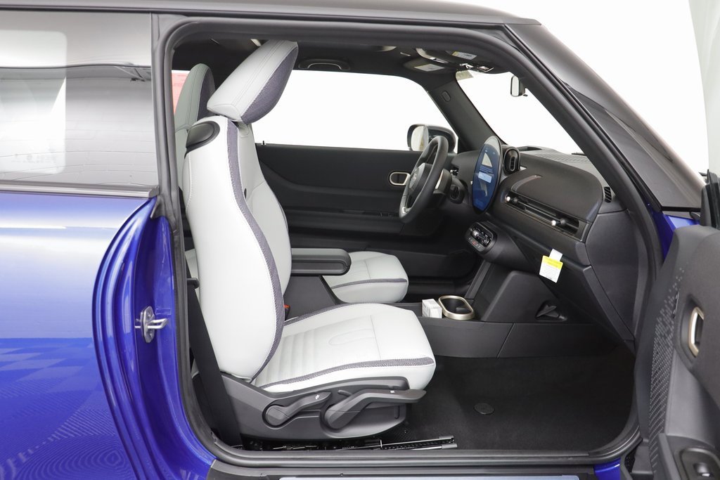 New 2026 MINI Cooper 2-Door Hardtop image 18