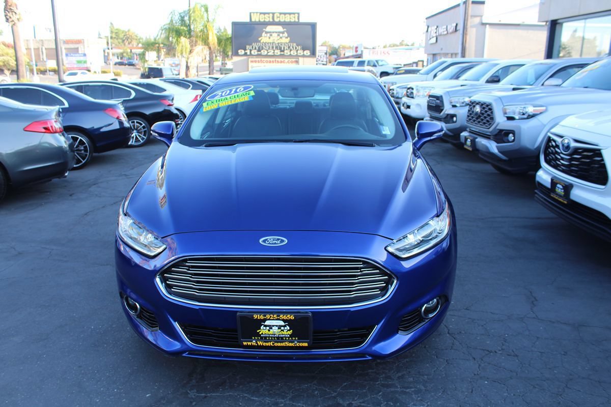 Used 2016 Ford Fusion Energi Titanium FWD image 3