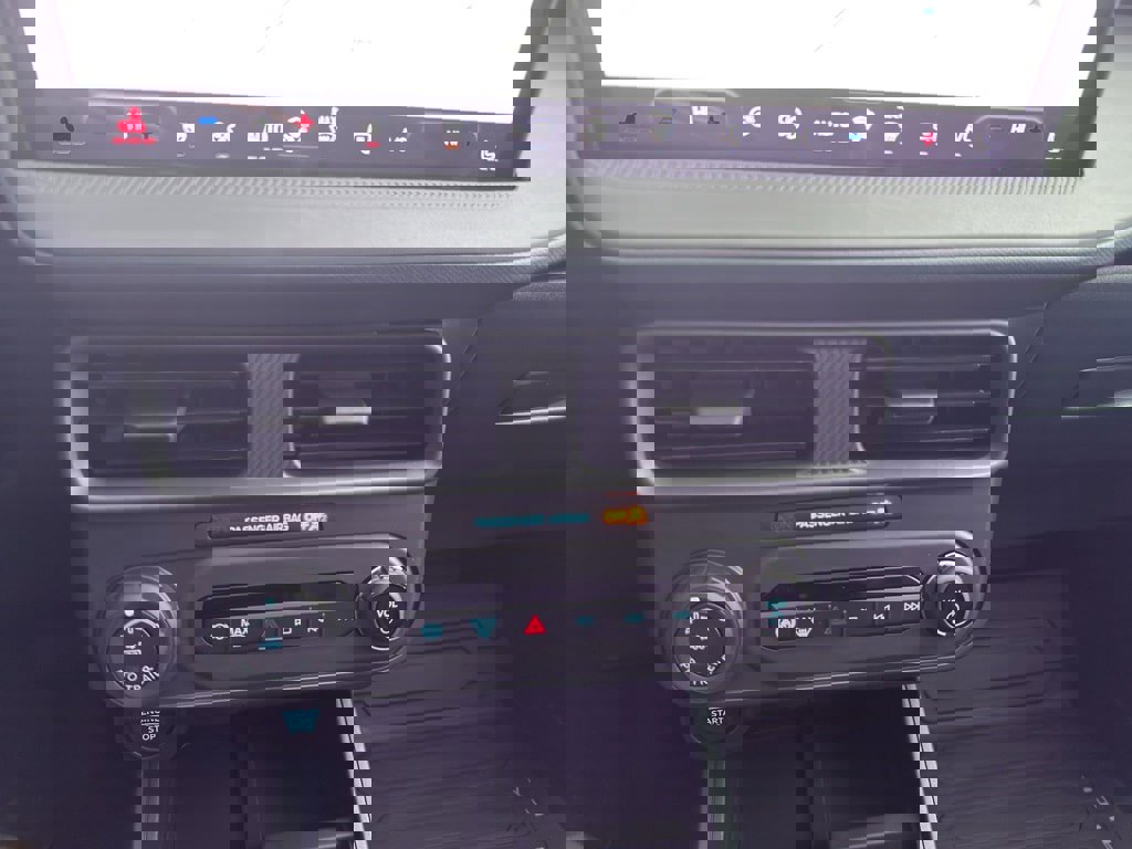 New 2026 Ford Maverick Lariat w/ Black Appearance Package image 28