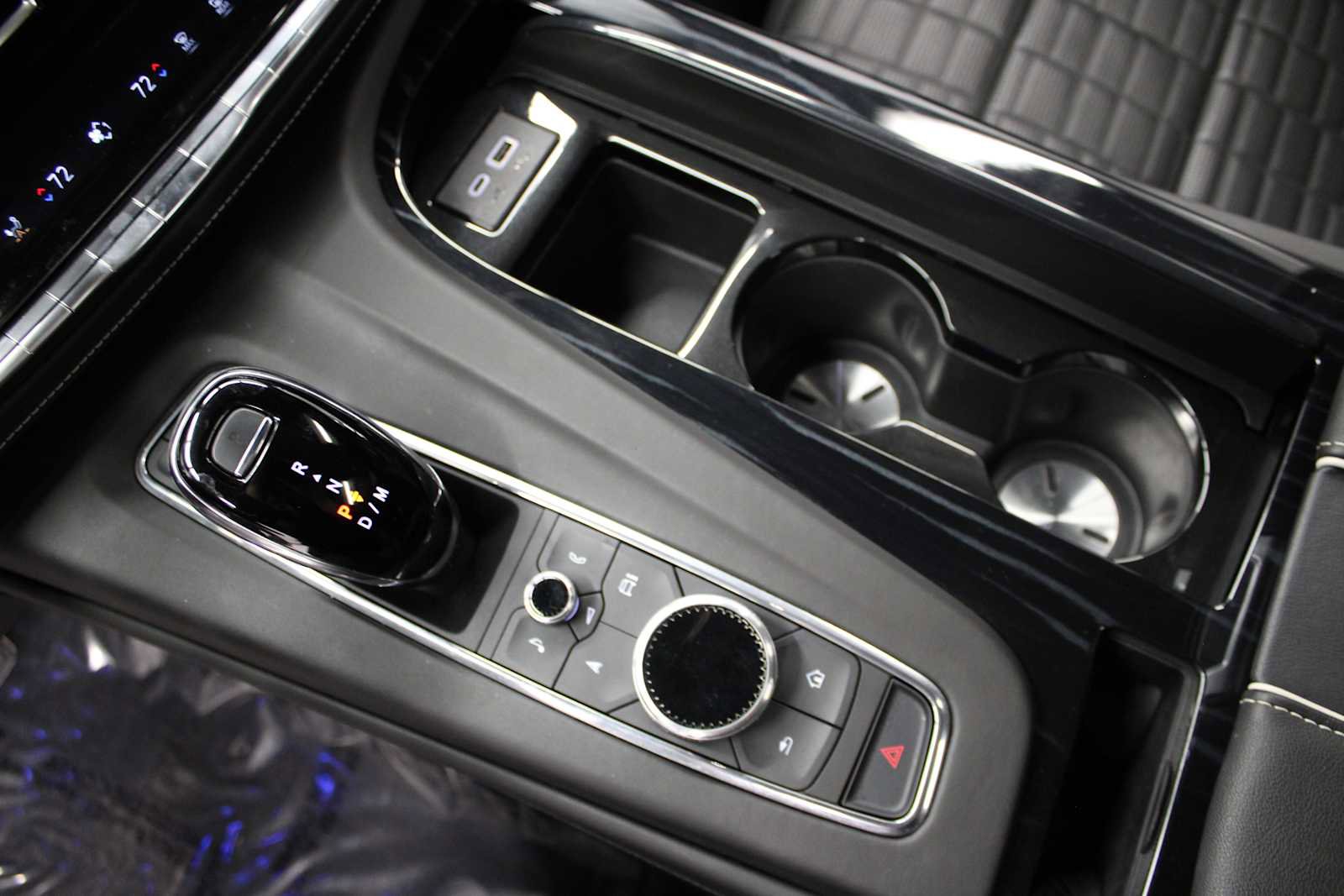 Used 2023 Cadillac Escalade V w/ LPO, ONYX Package image 50