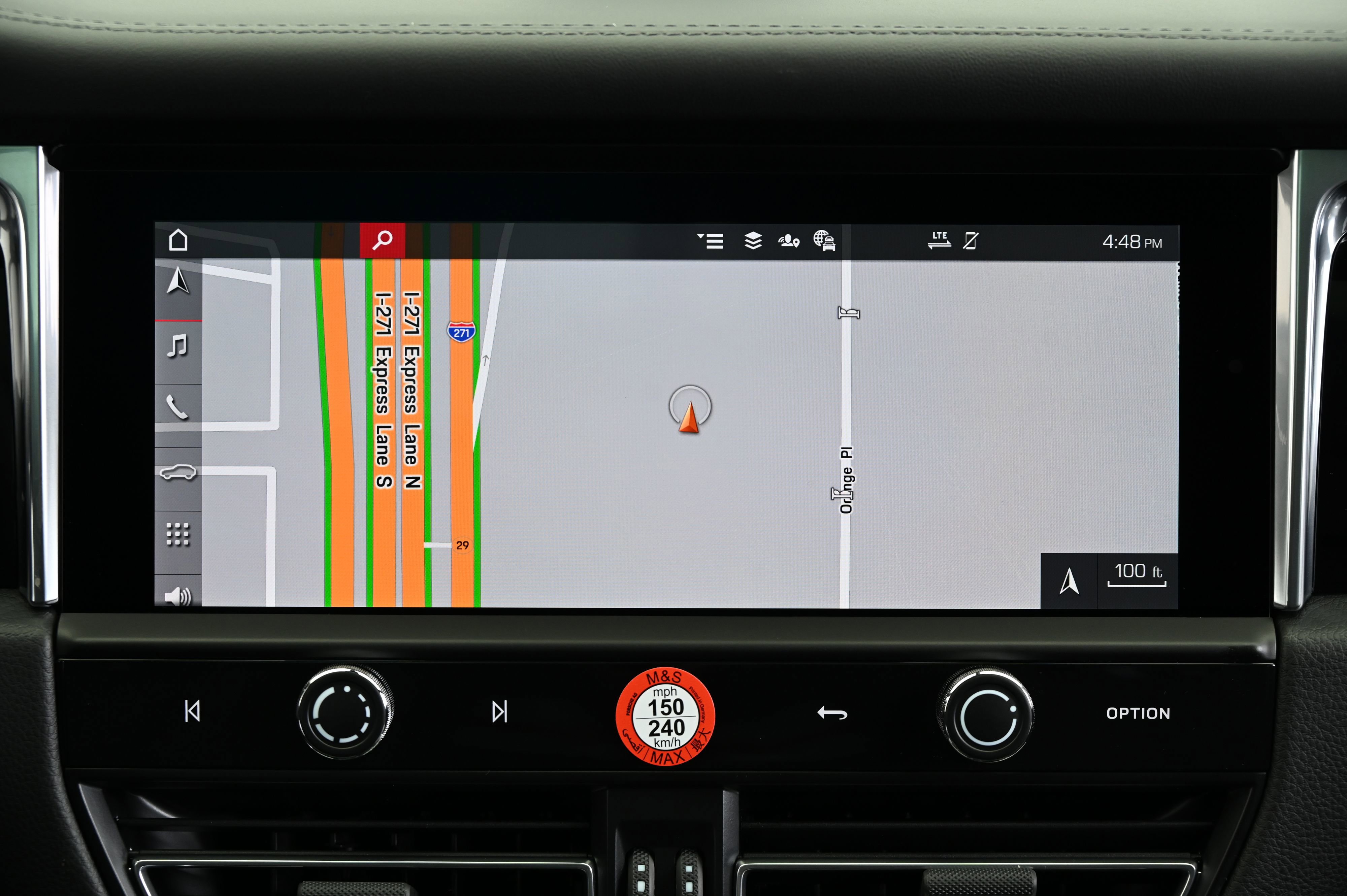 Certified 2025 Porsche Macan image 41