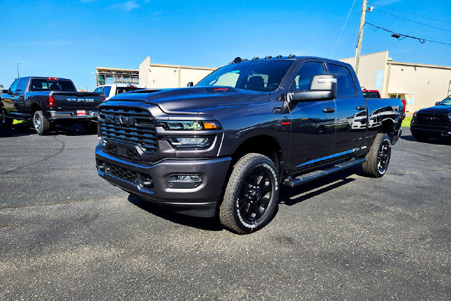 New 2027 RAM 2500 Tradesman AWD/4WD image 3