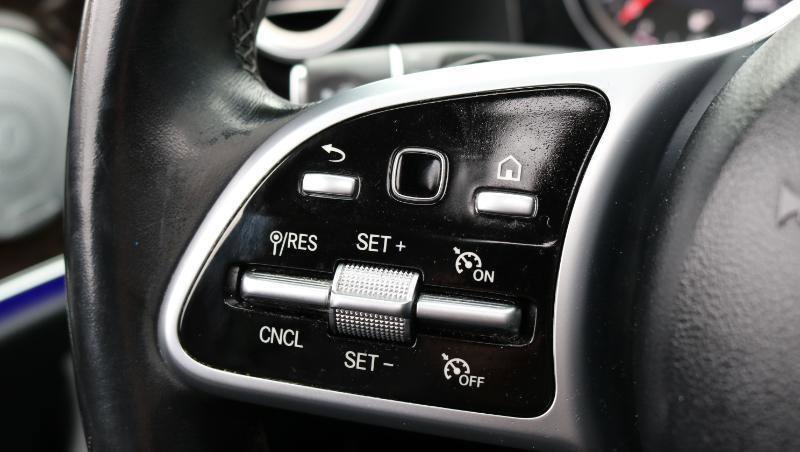 Used 2019 Mercedes-Benz E 300 w/ Premium 1 Package image 10