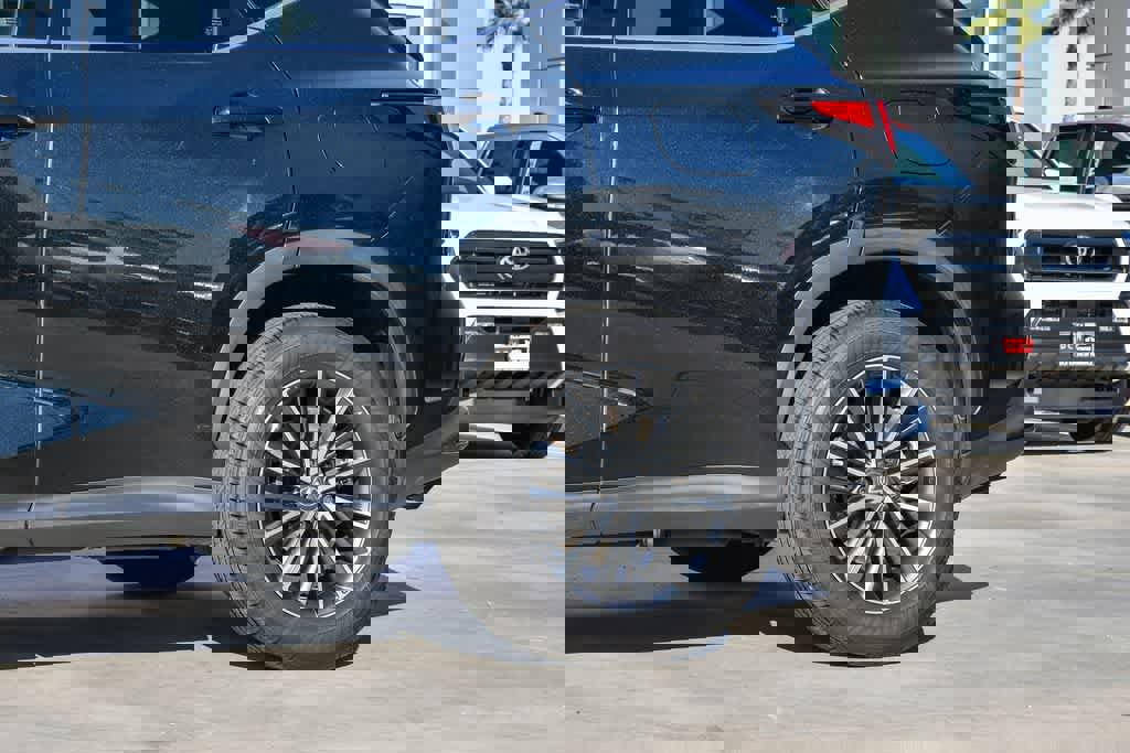 Used 2023 Lexus NX 350h AWD w/ Towing Package (2000 Lbs) image 11