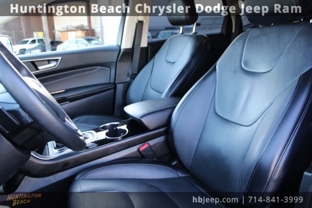 Used 2018 Ford Edge Titanium image 30