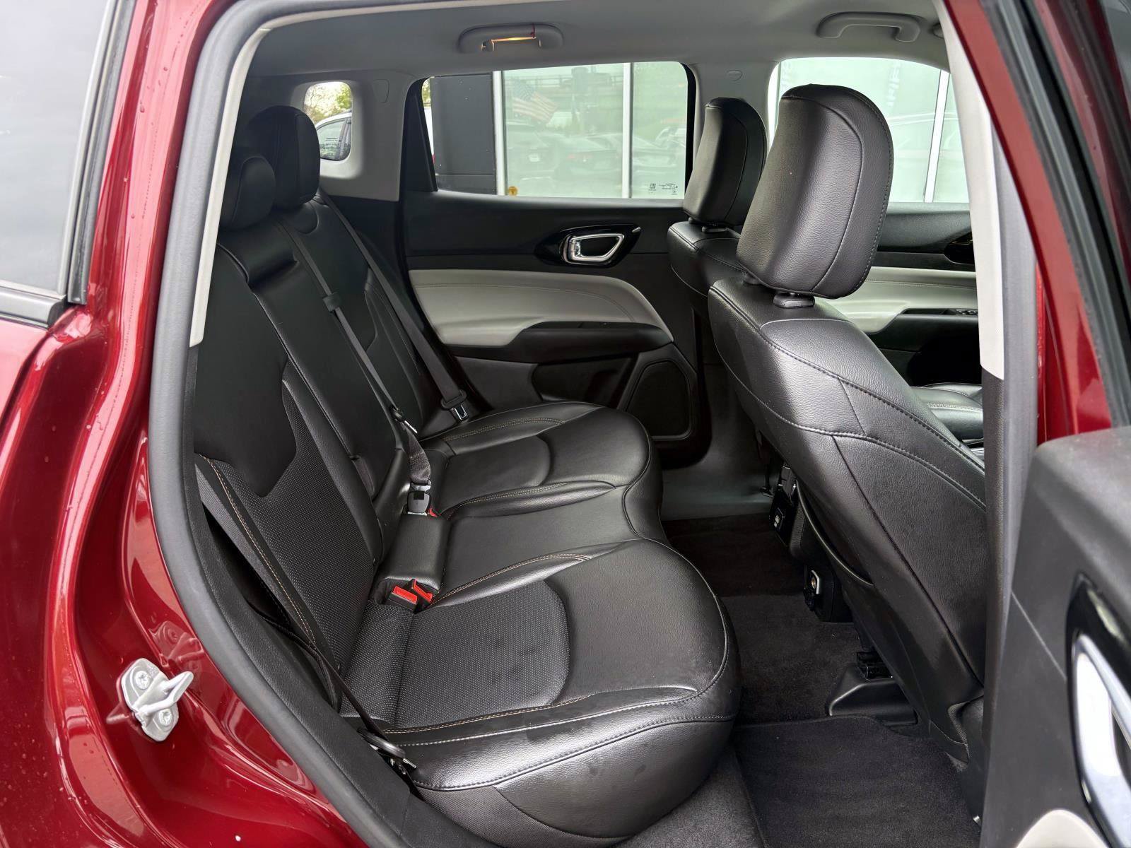 Used 2022 Jeep Compass Limited AWD/4WD image 25