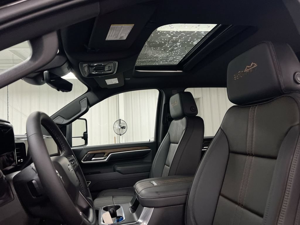 New 2026 Chevrolet Silverado 2500 High Country w/ High Country Premium Package AWD/4WD image 20