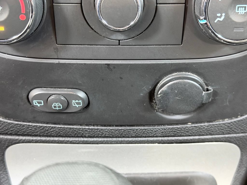 Used 2010 Chevrolet HHR LT FWD image 39