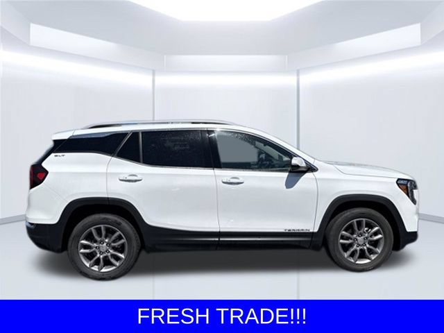 Used 2024 GMC Terrain SLT AWD/4WD image 8