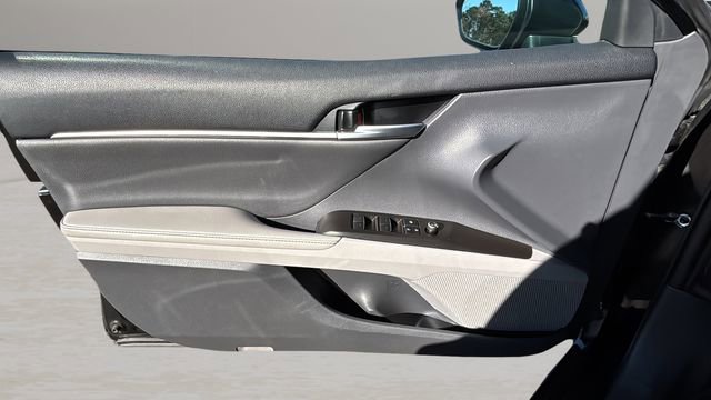 Used 2024 Toyota Camry XSE image 17