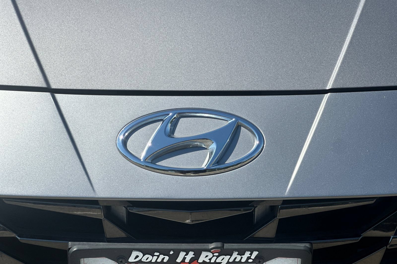 Used 2023 Hyundai Elantra Limited FWD image 46