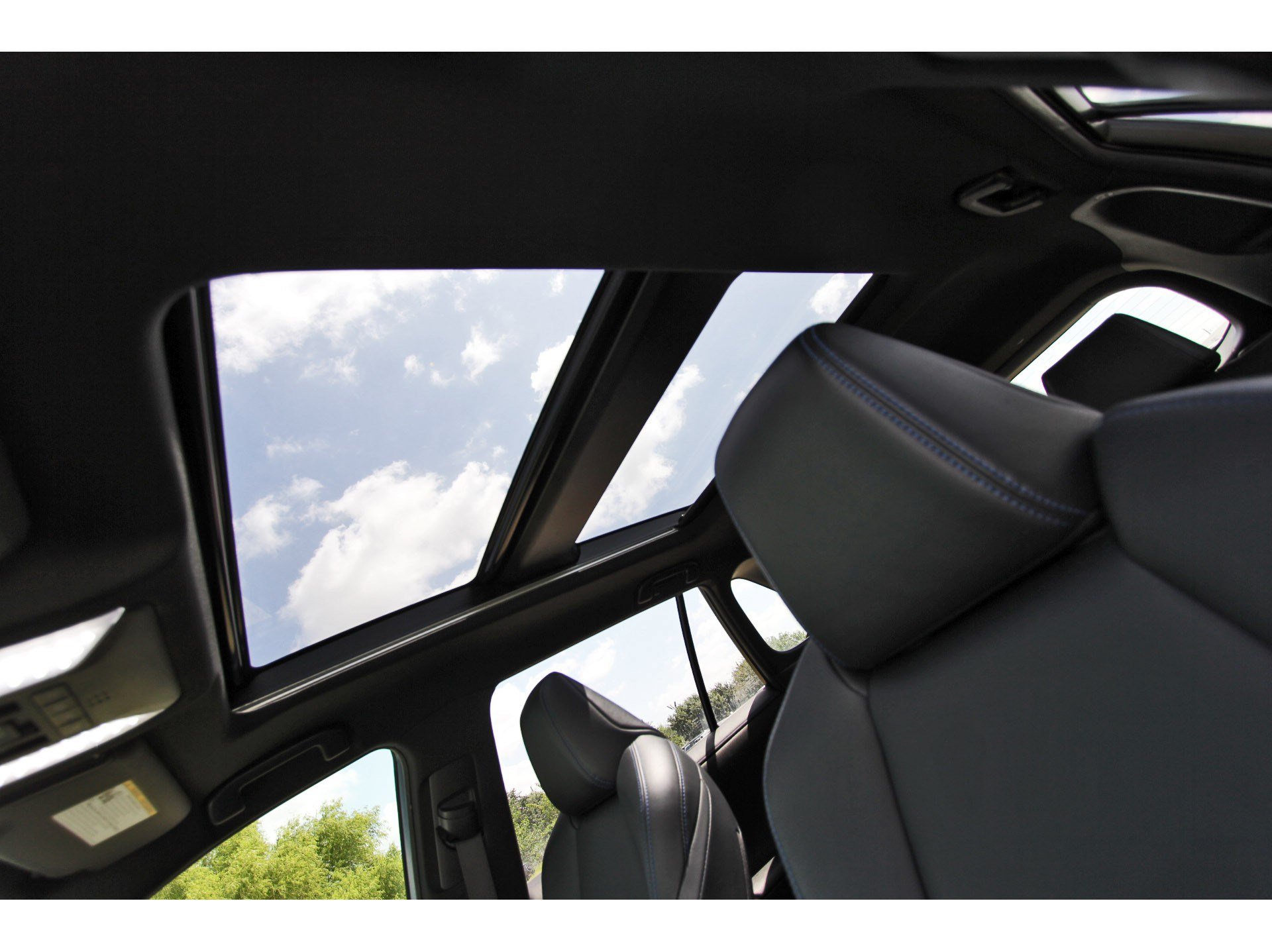 Used 2019 Toyota RAV4 XSE AWD/4WD image 34