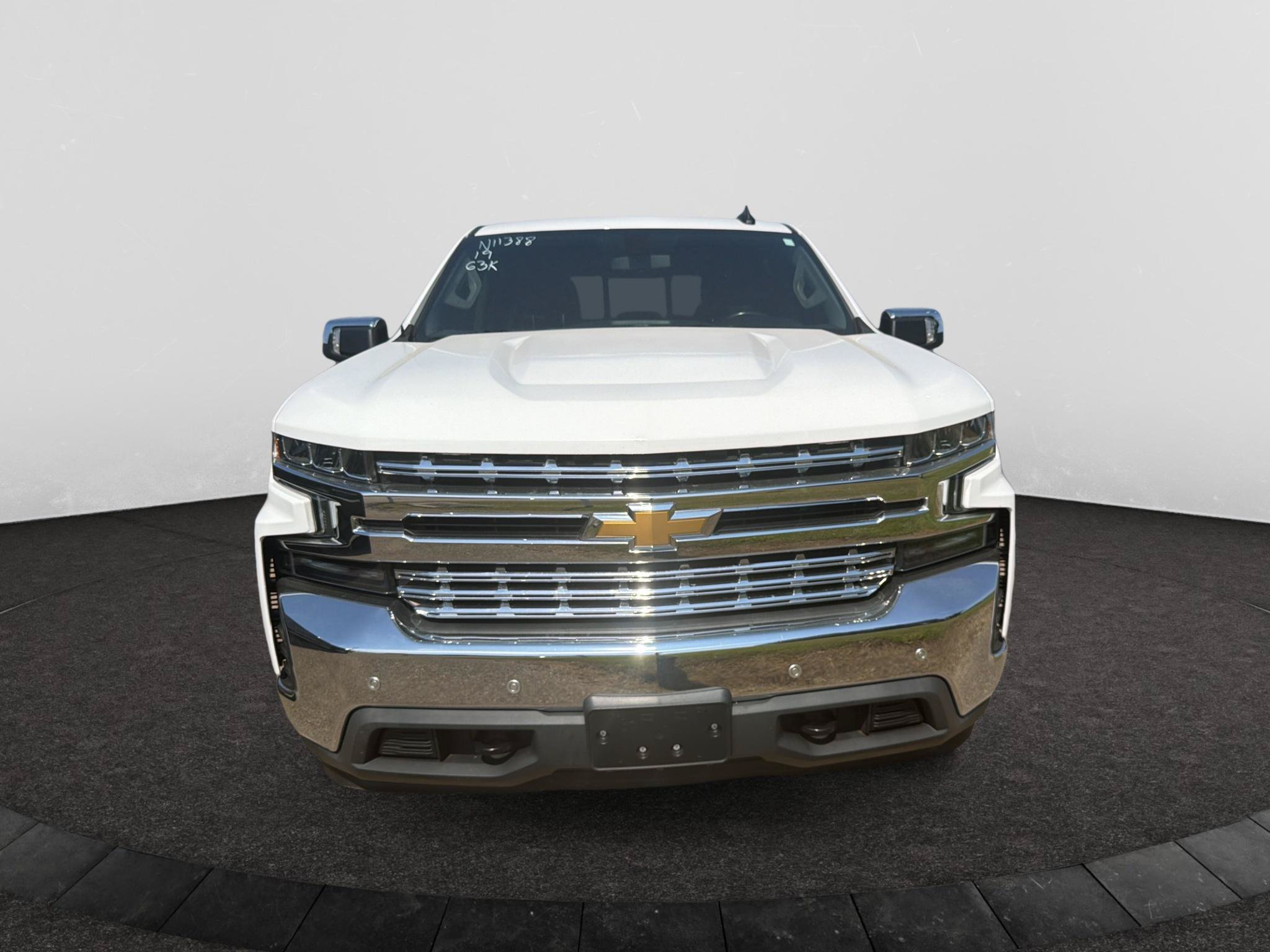 Used 2019 Chevrolet Silverado 1500 LT w/ Convenience Package RWD image 2