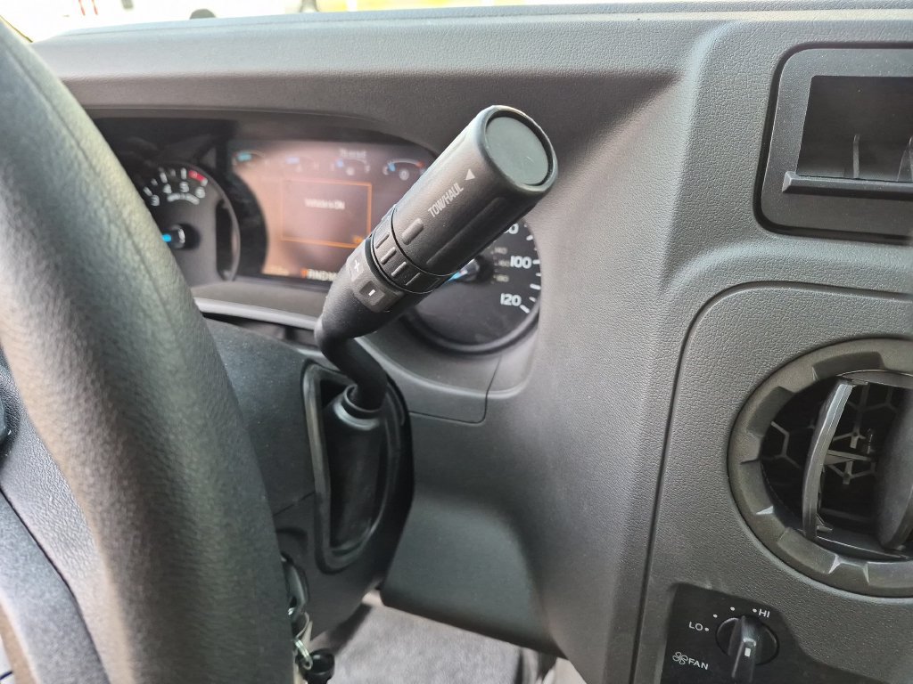 New 2027 Ford E-350 and Econoline 350 Super Duty w/ Driver's Safety Package RWD image 25