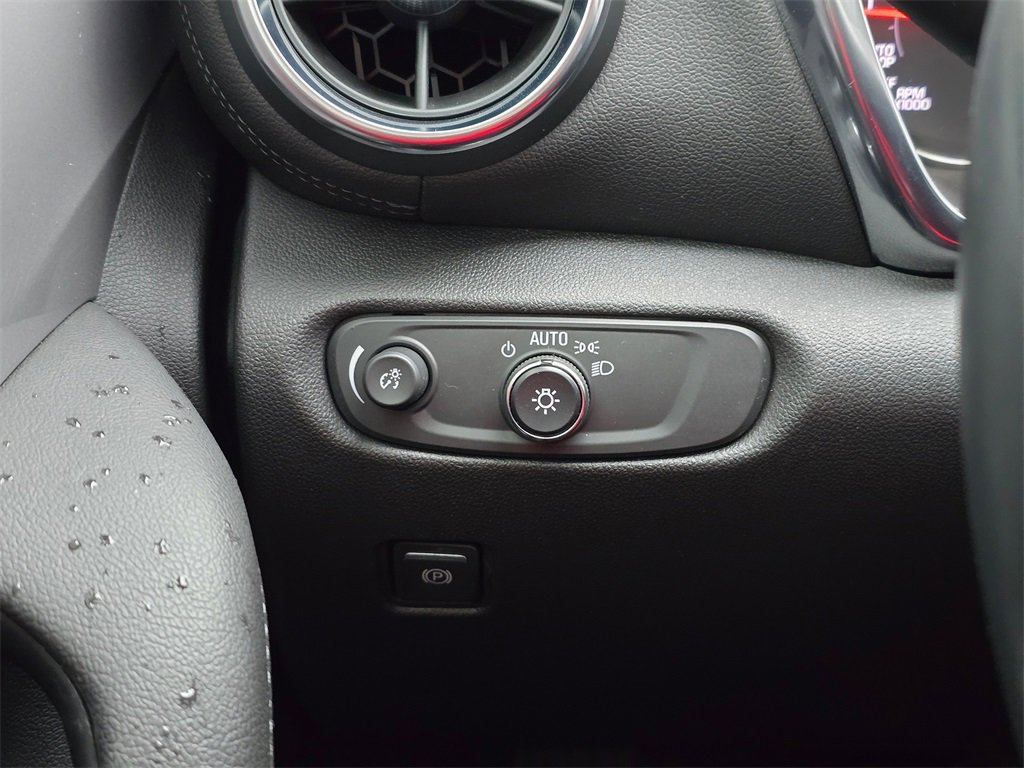 Used 2021 Chevrolet Blazer LT w/ Midnight/Sport Edition image 33