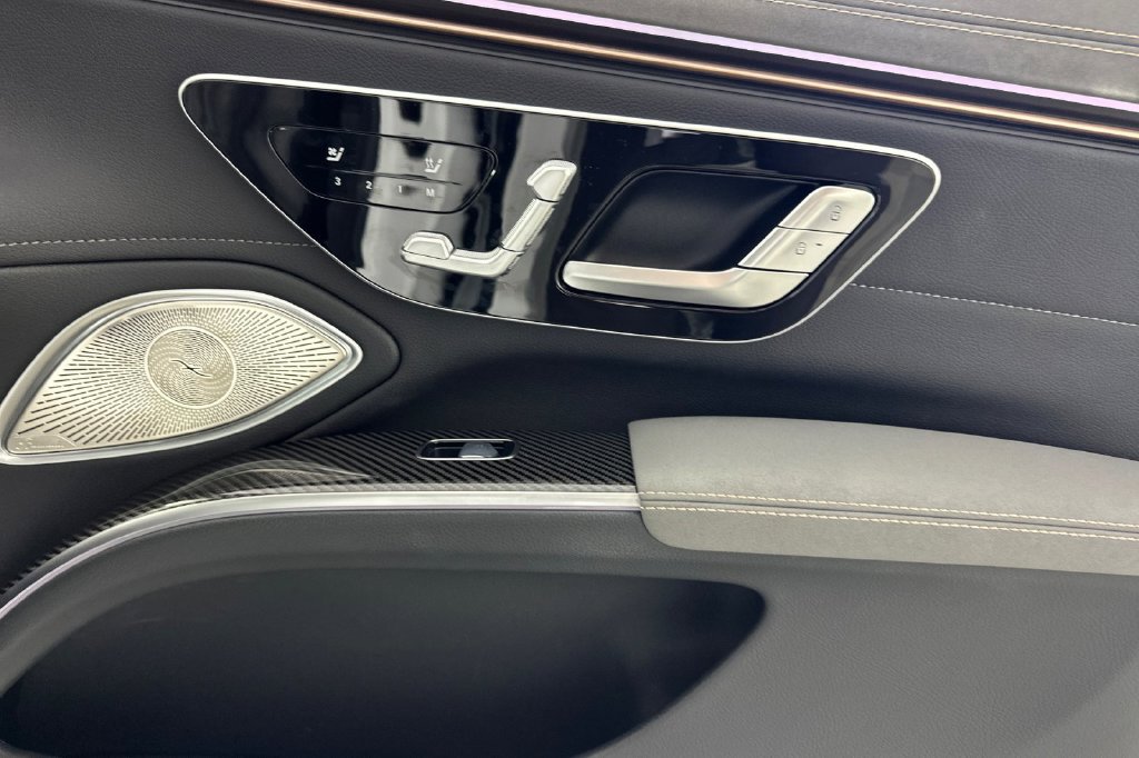 Certified 2023 Mercedes-Benz EQS AMG 4MATIC image 23
