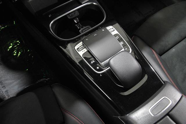 Used 2020 Mercedes-Benz CLA 250 4MATIC image 16