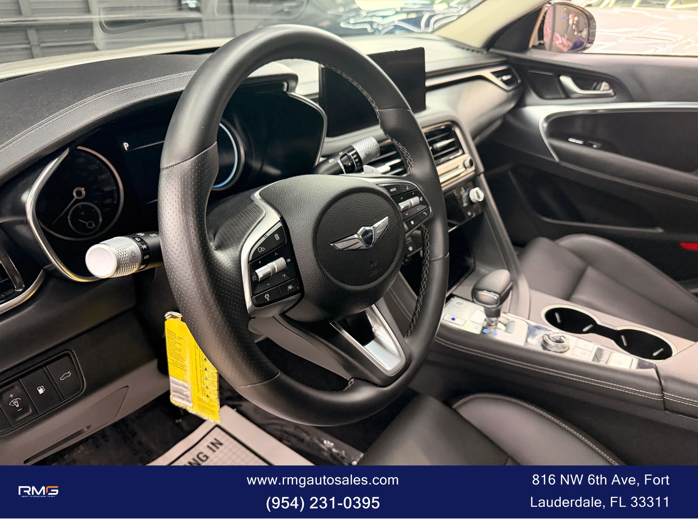 Used 2025 Genesis G70 2.5T RWD image 16