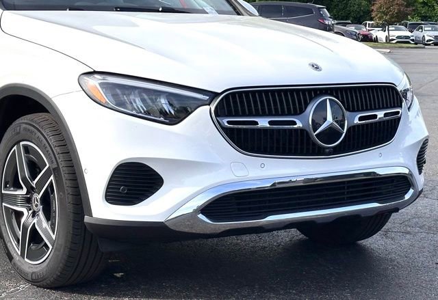 Certified 2026 Mercedes-Benz GLC 300 4MATIC image 2